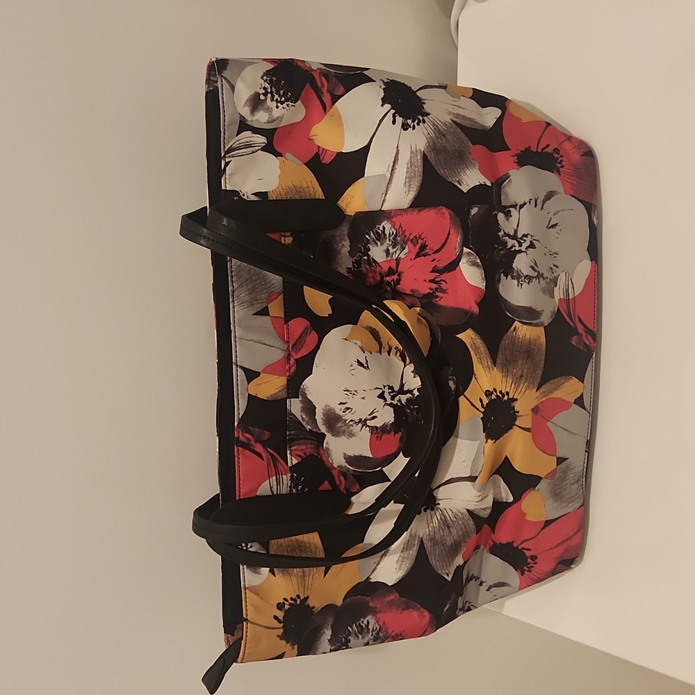 Tumi NWOT Everyday Tote - Picture 2 of 14